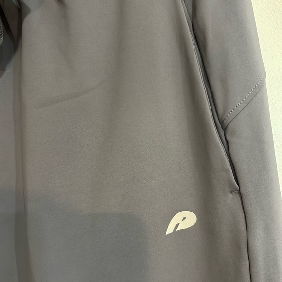 NWT Joggers gray color size L - Picture 3 of 4